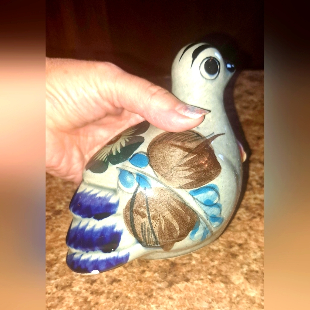 Vintage Mexican Tanola Hand-Painted Pottery Bird Quail Figurine Signed